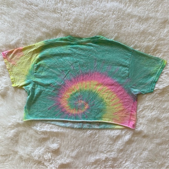Sold! Trippy mushroom summer tie dye crop top - Picture 9 of 10